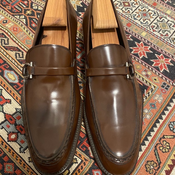 ferragamo shoes mens outlet
